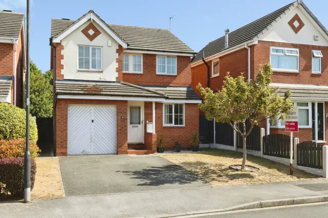 Arlott Way, Edlington, Doncaster, photo 1
