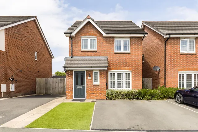 Grayling Avenue, Ellesmere Port, CH66, photo 1