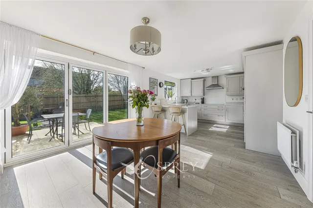 Primrose Drive, Oundle, PE8, photo 3