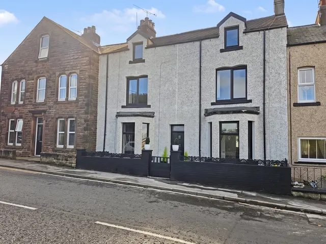 Elizabeth Terrace, Maryport, photo 1