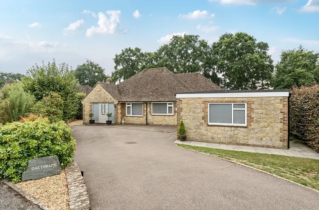 Pulborough, RH20, photo 1
