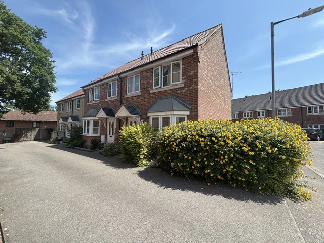 Arnold Pitcher Close, North Walsham, NR28, photo 1