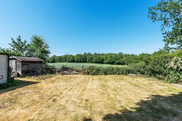 Middle Street, Betchworth, RH3, photo 2
