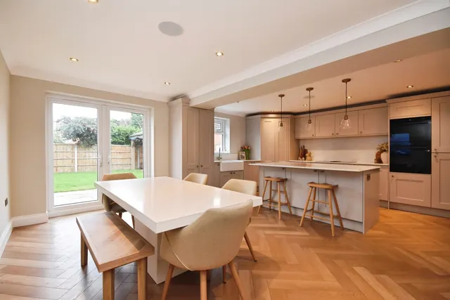 Cranfield Park Road, Wickford, SS12, photo 2