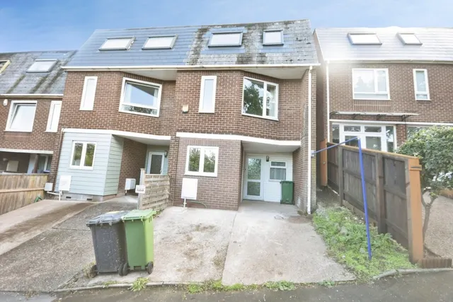 Eldertree Gardens, EX4, photo 1
