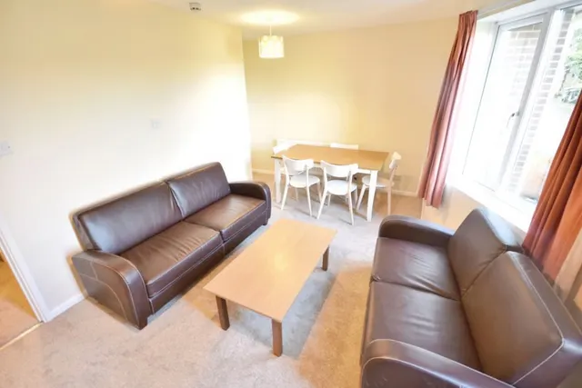 Eldertree Gardens, EX4, photo 3