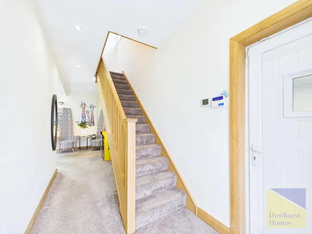 Photo 3 — Beacon Avenue, Fulwood, Lancashire, PR2 3QY