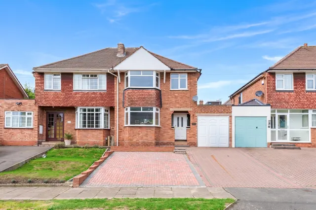 Lindrosa Road, Sutton Coldfield, B74, photo 1