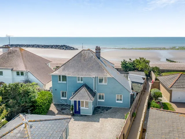 Southdean Close, Middleton On Sea, PO22 7TH, photo 1
