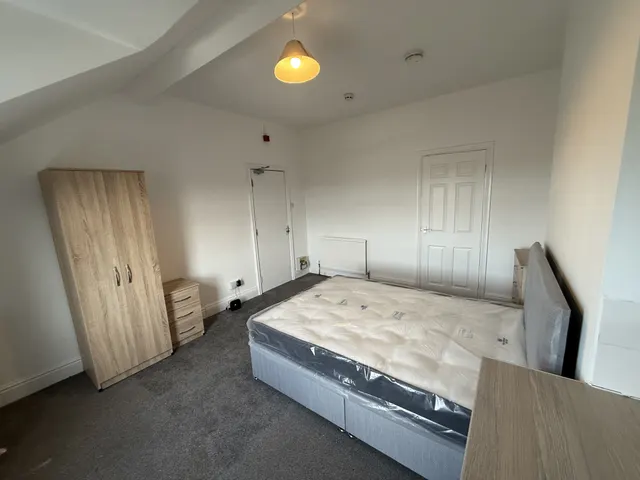 Room To Rent, Balby Road, Balby, DN4 0NE, photo 1