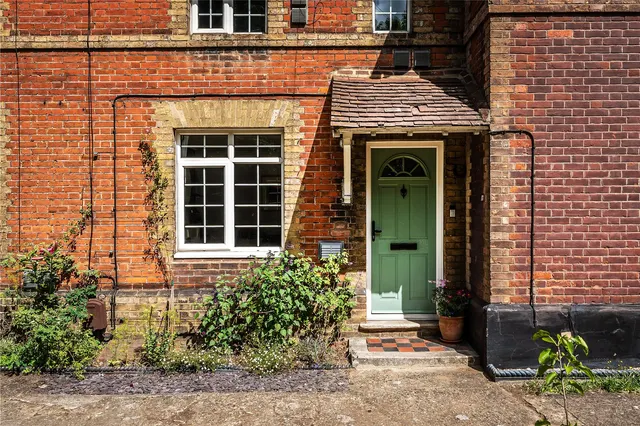 Maidstone Road, Sevenoaks, Kent, TN13 3BY, photo 1