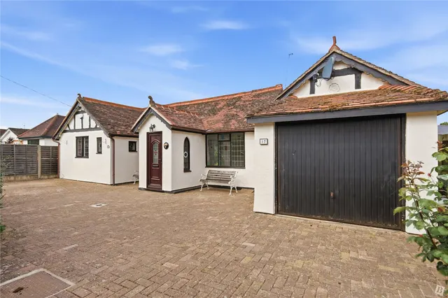 North Drive, Mayland, CM3, photo 1
