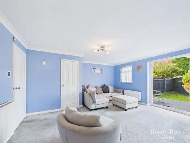 Photo 2 — Wingfield Road, Hull, East Yorkshire, HU9