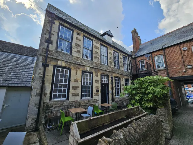 High Street, Highworth, Swindon, photo 1