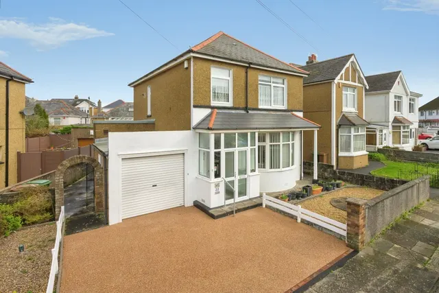 Plaistow Crescent, St Budeaux, PL5, photo 1