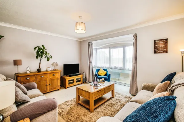 The Strand, Goring-By-Sea, BN12, photo 2