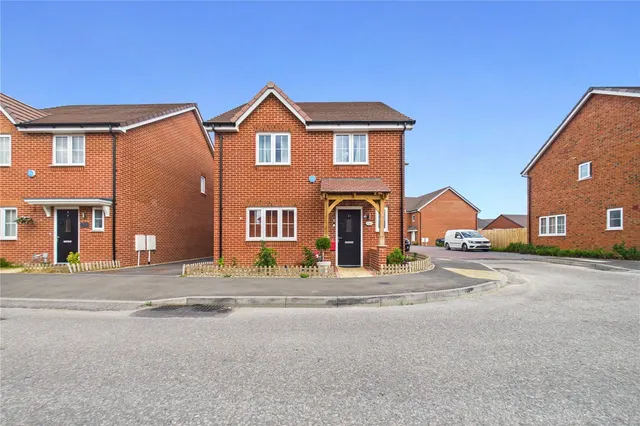 Sela Drive, Shinfield, RG2, photo 1
