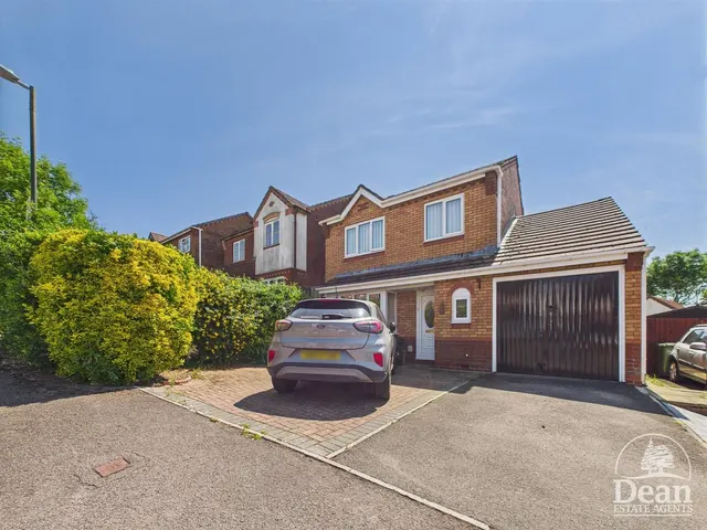 Nodens Way, Lydney, photo 1