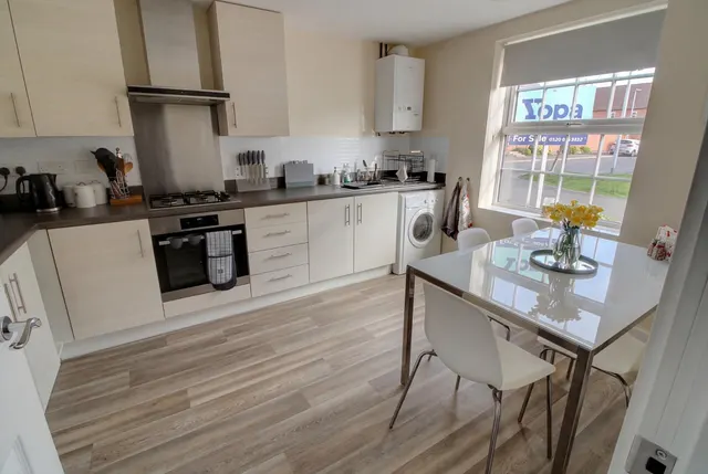 Russett Avenue, Nuneaton, CV11, photo 3
