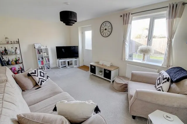 Russett Avenue, Nuneaton, CV11, photo 2
