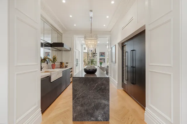 Photo 3 — Ledbury Road, Notting Hill, London