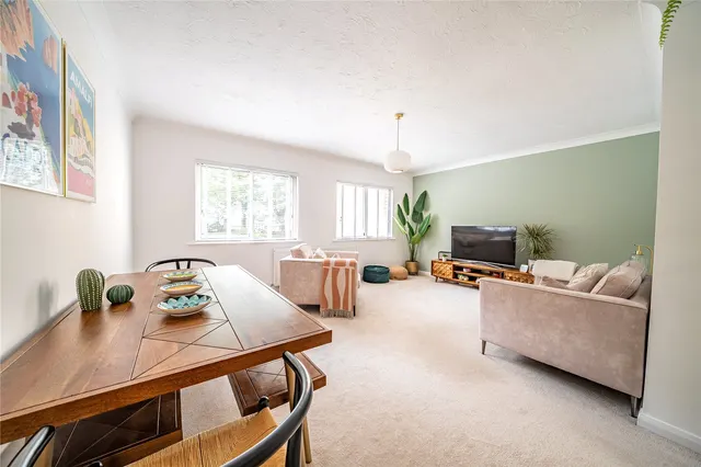 West Avenue, Roundhay, LS8, photo 1