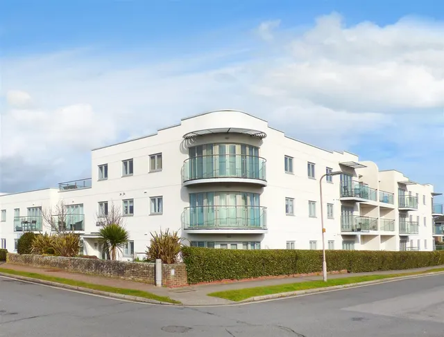 Heritage Place, Rustington, photo 1
