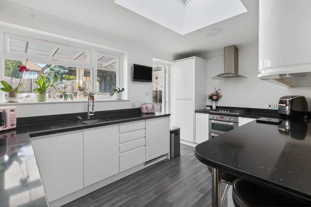 Shirley Close, Shoreham-By-Sea, BN43, photo 1