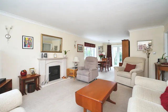 St. Peters Road, Seaford, BN25, photo 3