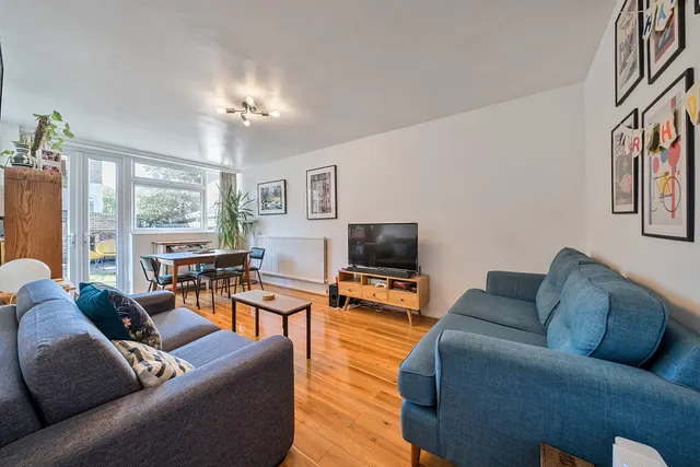 Neville Close, Peckham, SE15, photo 1