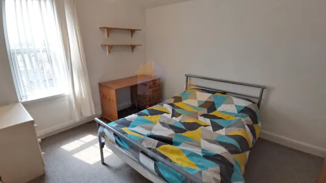 West Parade, Lincoln, LN1, photo 3