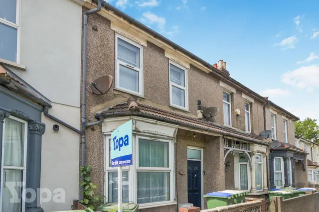 South Road, Erith, DA8, photo 1