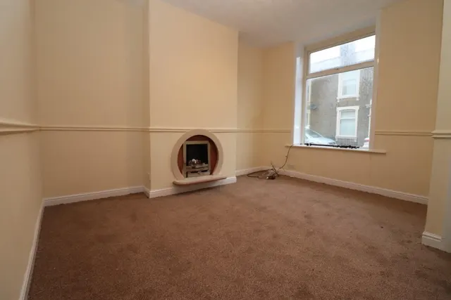 Atlas Road, Darwen, BB3, photo 1