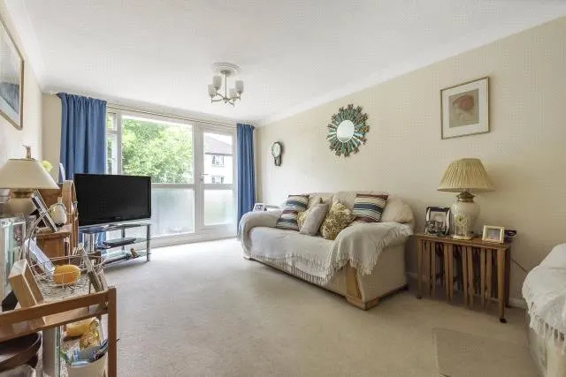 Armadale Court, Reading, RG30, photo 3