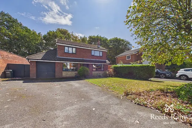 4 bedroom house — Meadowcroft, Euxton, Lancashire, PR7