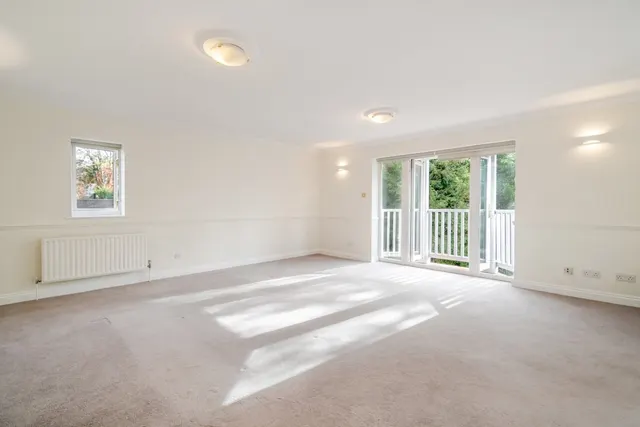 Larch Avenue, Ascot, SL5, photo 2