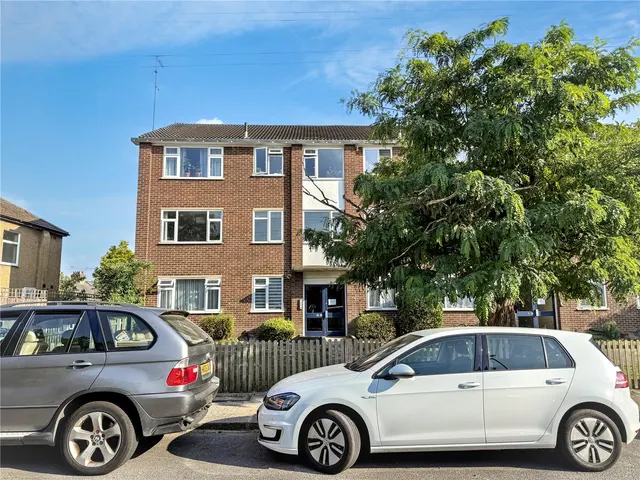 Margaret Road, Barnet, EN4 9NU, photo 1