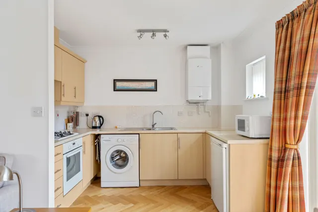 Photo 2 — Harrison Close, Warrington, Warrington, WA1 3GH