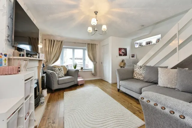 Photo 2 — Larchwood Crescent, Leyland, Lancashire, PR25