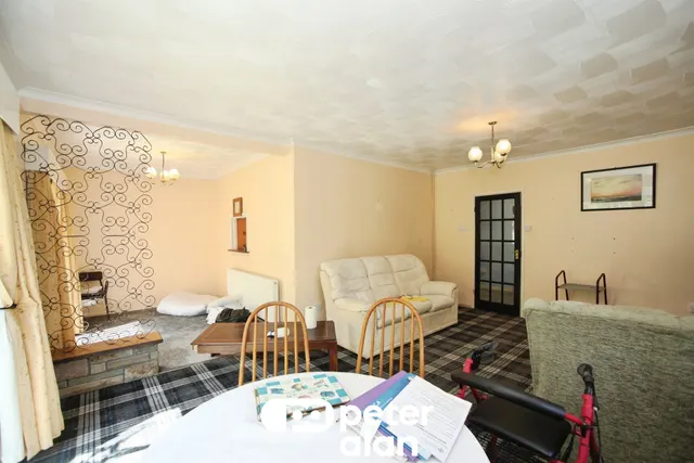 Thorncombe Road, Blackwood, NP12, photo 3
