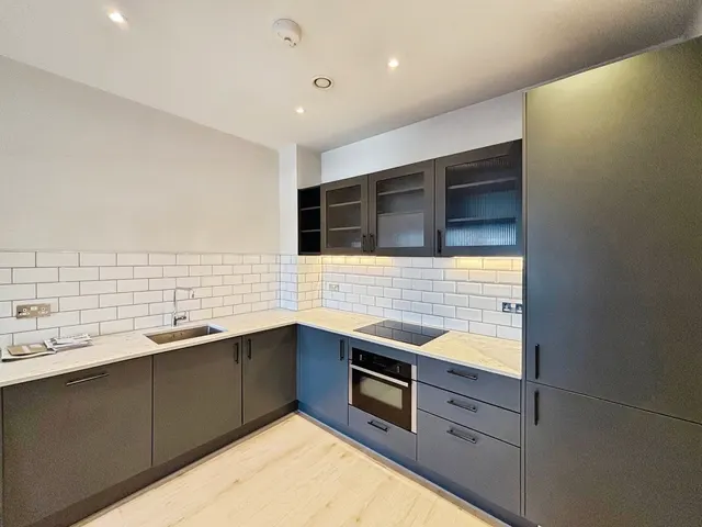 Pembroke Broadway, Camberley, Surrey, GU15 3FB, photo 1