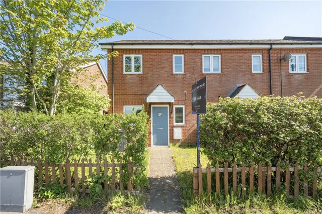Botley Road, North Baddesley, SO52, photo 1