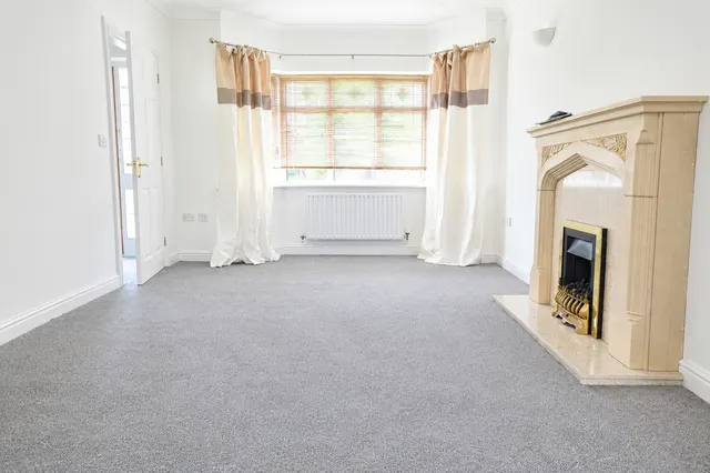 Stockley Crescent, Shirley, B90, photo 2