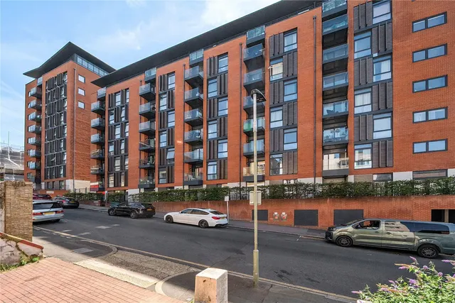 Ringers Road, Bromley, BR1, photo 1