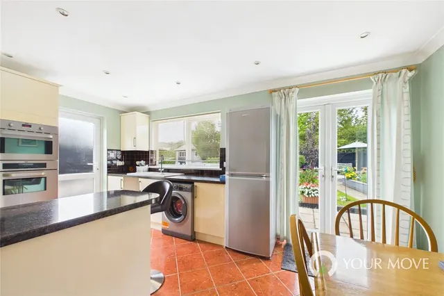 Turner Close, Ditchingham, NR35, photo 3