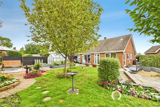 Turner Close, Ditchingham, NR35, photo 2