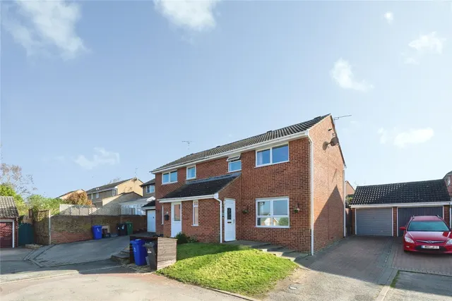 Allens Gate, Brackley, Northamptonshire, NN13, photo 1