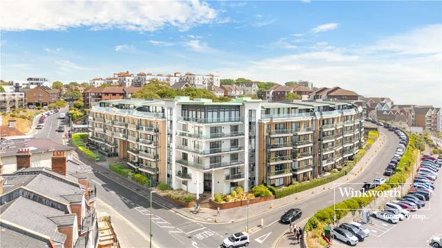 Marina Close, Boscombe, BH5, photo 1