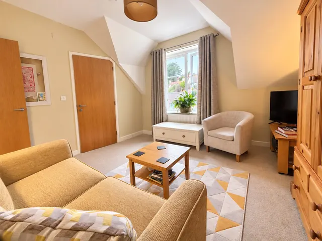 Blenheim Road, Minehead, TA24, photo 3