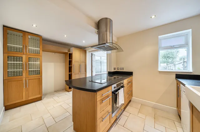 Laverstoke Close, Rownhams, SO16, photo 2
